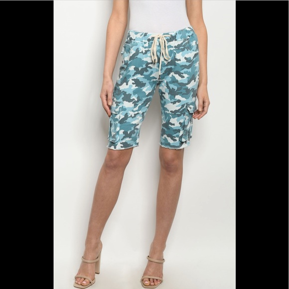 2 for $40 ❤️blue camo shorts - Picture 2 of 6